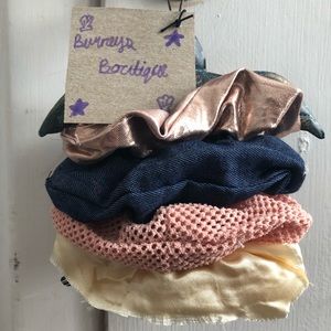 Turtle scrunch is pack